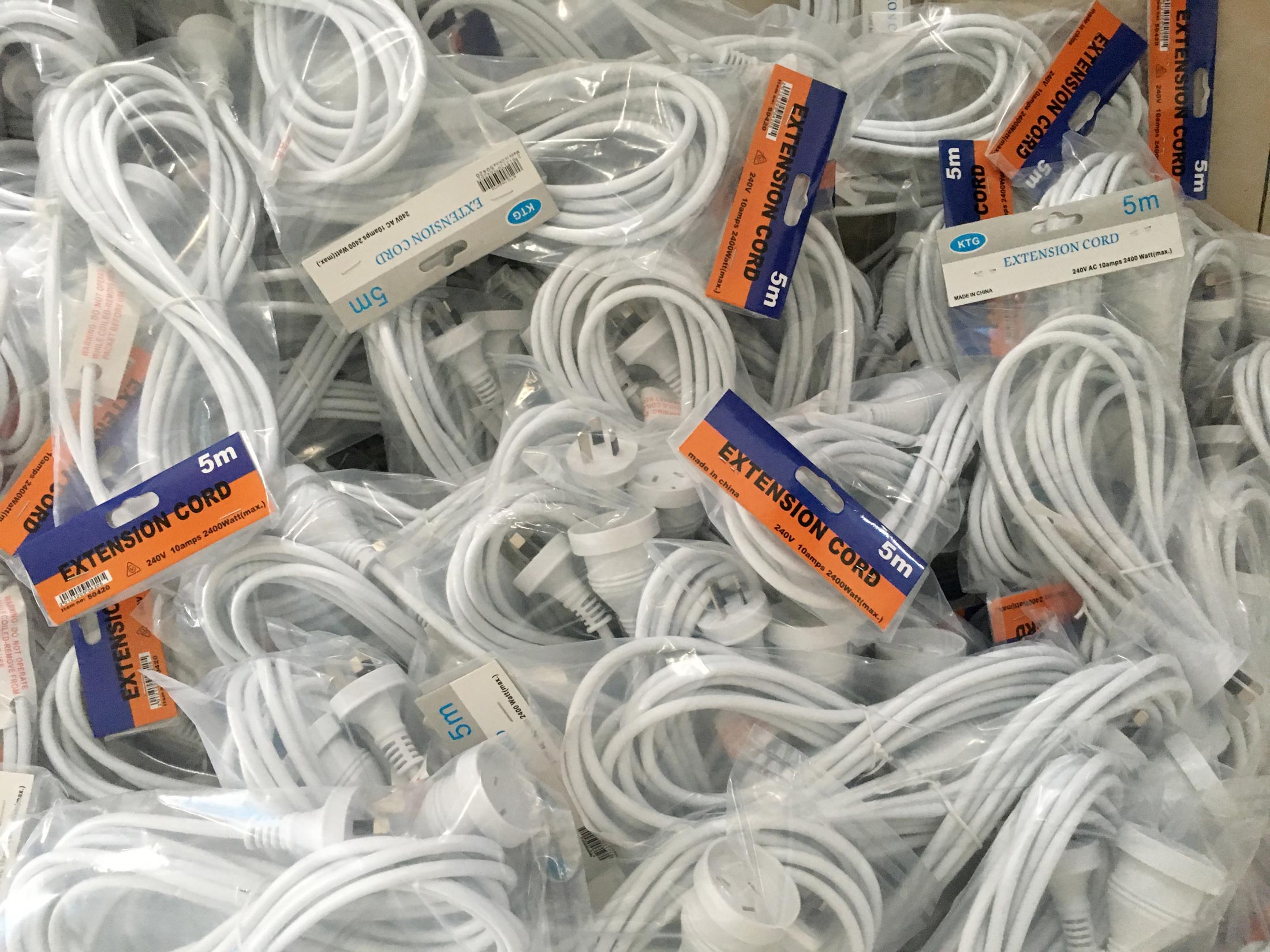 Australia-extension-lead-packing-with-cardboard.jpg