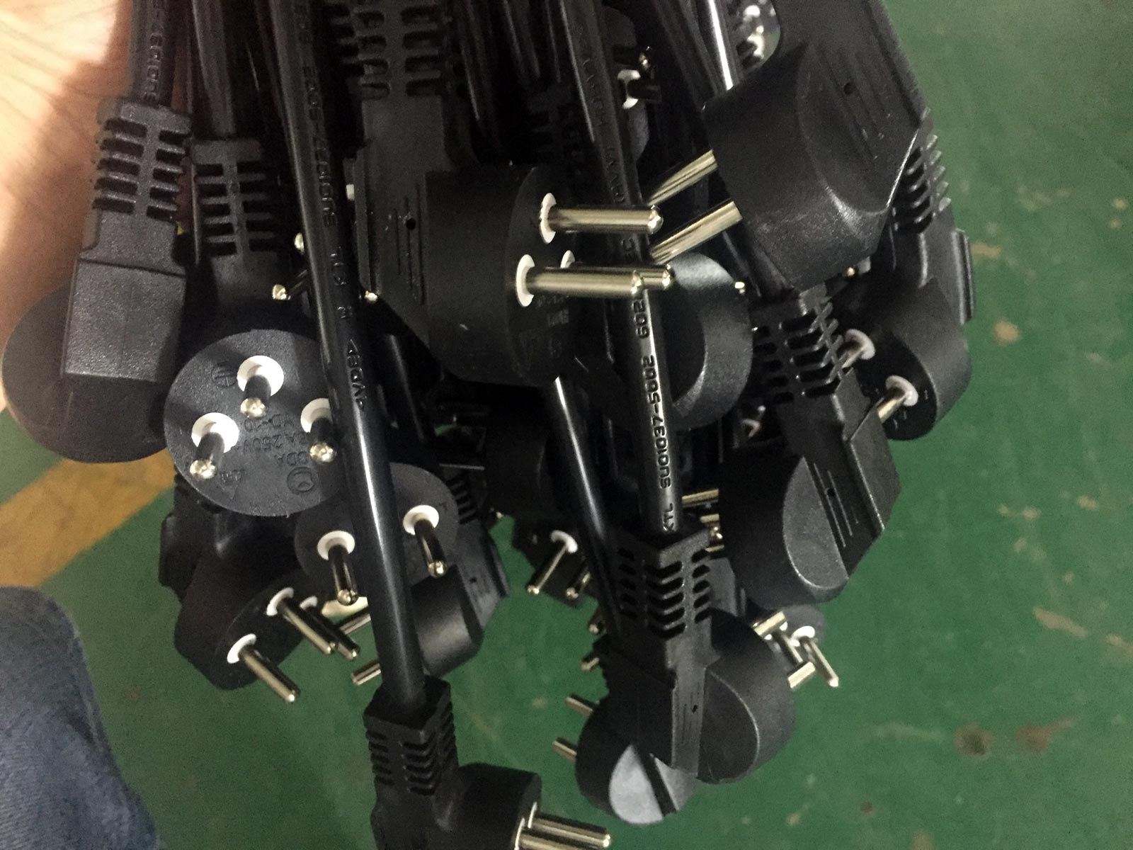 Israel-AC-power-cord (1).jpg