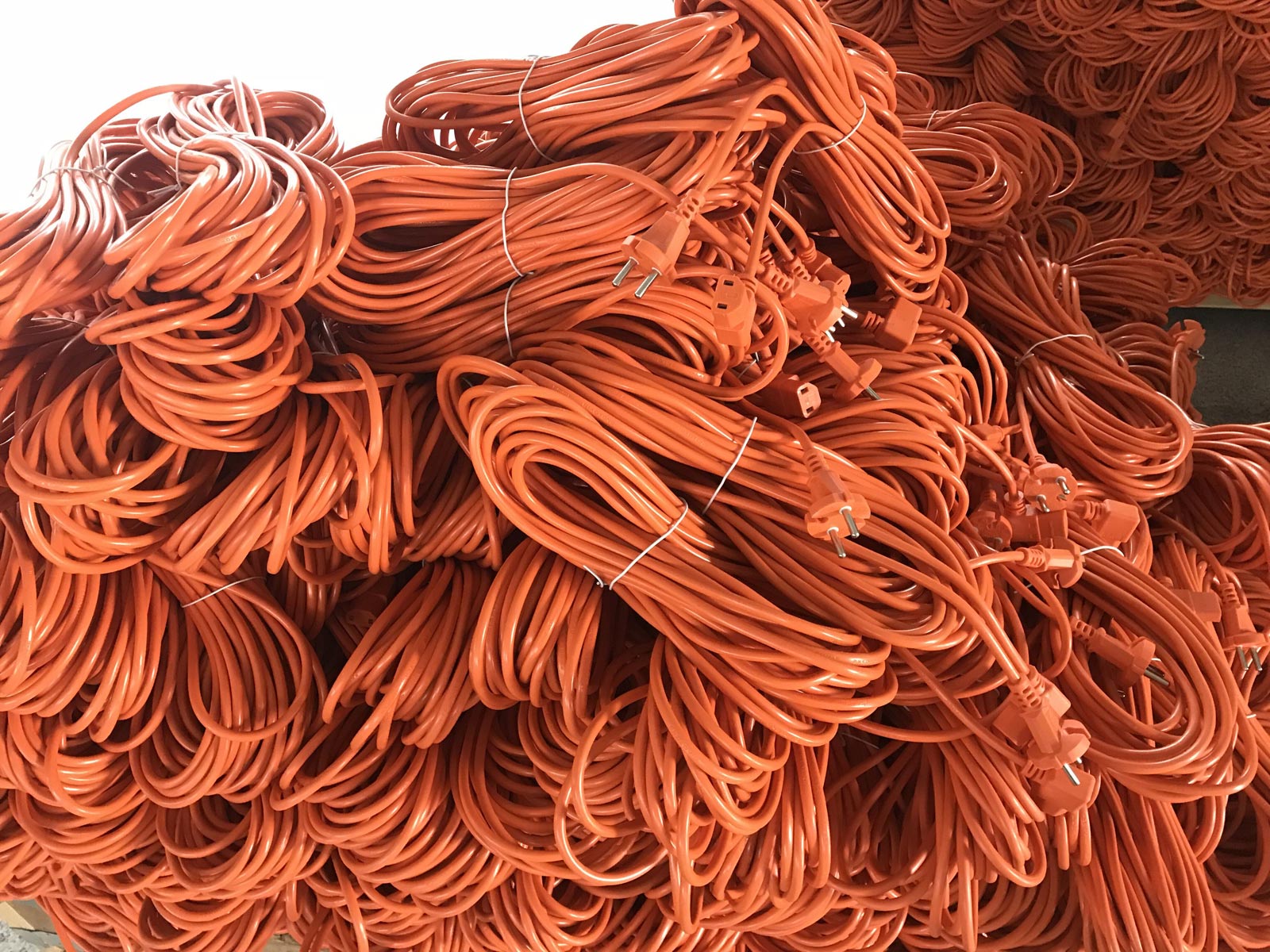 IEC-C17-Right-Angle-Power-Cords-Orange.jpg