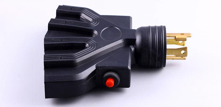 NEMA-5-20R-Overcurrent-Protector-L14-30P-Plug-Adapter.jpg