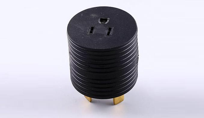 NEMA-5-15R-15-AMP-Female-to-30-Amp-Male-RV-Plug-Adapter.jpg